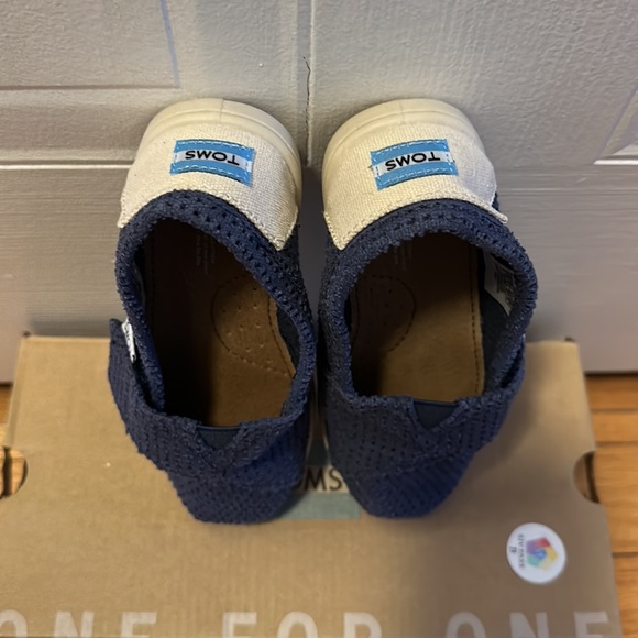 2/$25 TOMS Shoes - Picture 3 of 4